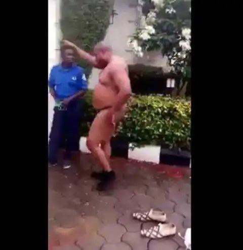 Recession Ginger!! Igbo Businessman Strips Nak3d To Curse Debtor In Abuja (Photo)